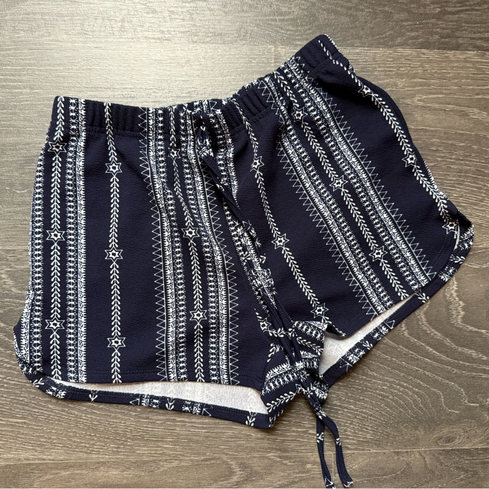 SHEIN Navy and White Pattern Shorts